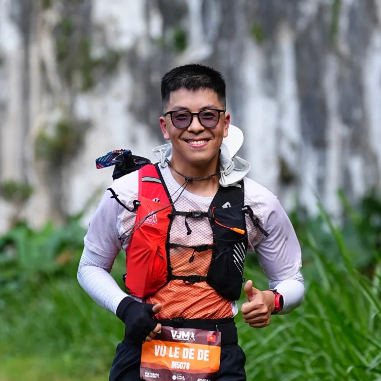 Chân dung Lê Đức Vũ
