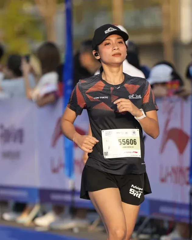 Chân dung Nguyễn Hồng Liên